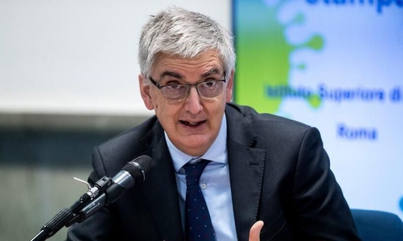 Covid, Brusaferro (Cts): “Da metà giugno tutta Italia sarà di colore bianco. Grazie a vaccini virus circola meno ma…”