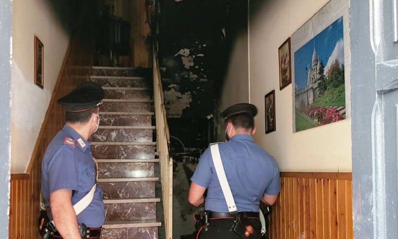 Palagonia, principio d'incendio in una palazzina di via Giardina: evacuata famiglia di 6 persone