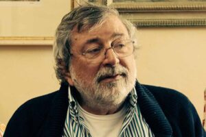 La nostalgia di Guccini e la rabbia per la musica di oggi: “Sembrano canzoni inutili”
