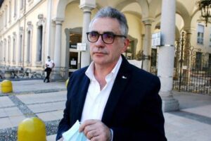 Covid, Pregliasco su variante Delta: “Chi ha fatto 2 dosi di vaccino è raro abbia effetti gravi”