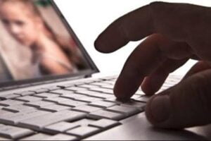 Pedopornografia, 22enne olandese in ferie ad Agira: in carcere in attesa dell’estradizione