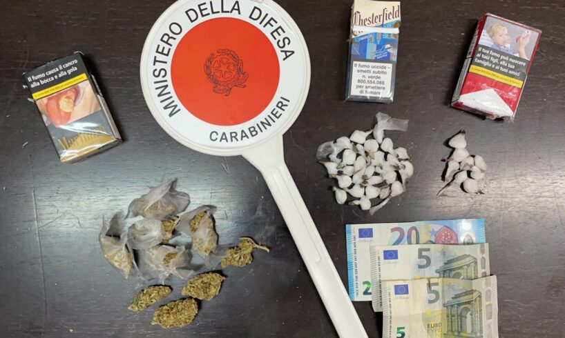 Paternò, nel garage nascondeva 57 dosi di cocaina e 10 di marijuana: 44enne arrestato
