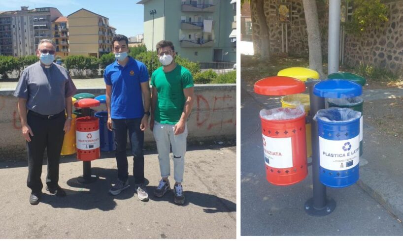Paternò, Leo Club dona due kit di cestini per la ‘differenziata’: collocati in dure aree frequentate dai giovani