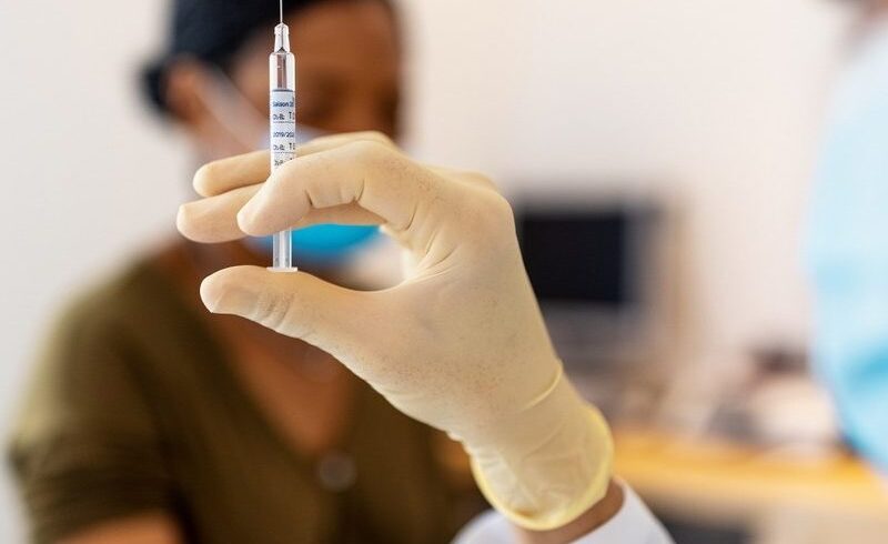 Ragalna, apre il centro vaccinale di villeggiatura: tutti i numeri per prenotarsi