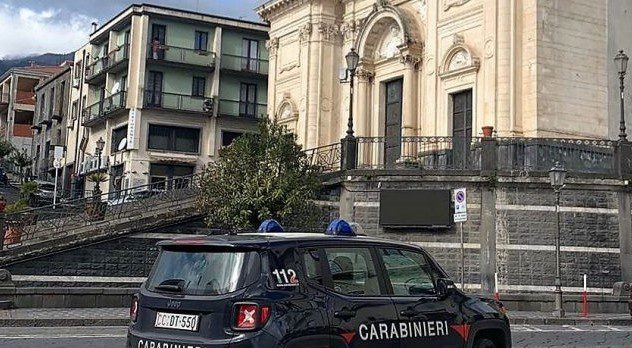 Zafferana Etnea, estorceva denaro a coppia di pensionati: va in carcere dopo condanna