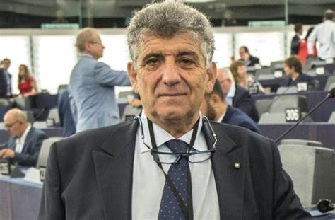 Migranti, la rabbia di Bartolo: “Italia e Ue incapaci di ospitare quattro gatti. Mi vergogno”