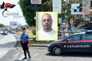Gravina di Catania, 49enne affiliato al clan Laudani spacciava nei pressi di un bar: arrestato