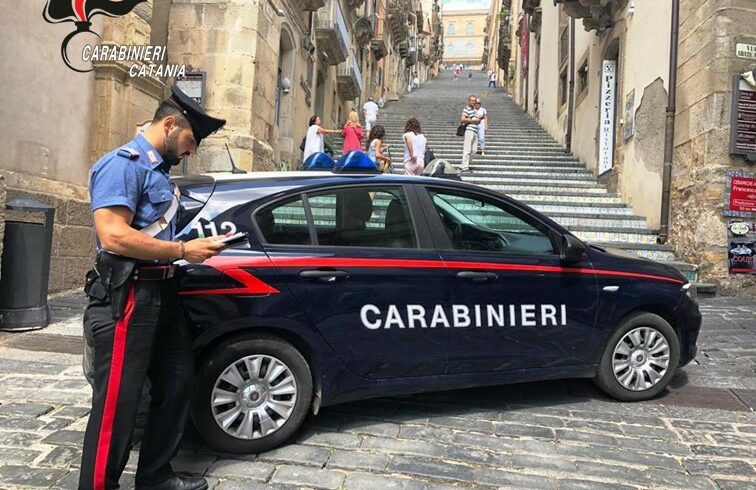 Caltagirone, arresto convalidato per l’accoltellatore di 47 anni: rinvenuta l’arma macchiata di sangue
