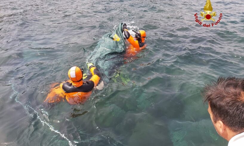 Catania, corpo senza vita di una donna recuperato in mare dai Vigili del Fuoco: nei pressi di Piazza Europa