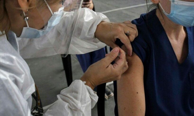 Nel Catanese vaccinazione di prossimità nei comuni. Alla ‘Verga’ di Biancavilla dosi Pfizer per i cittadini