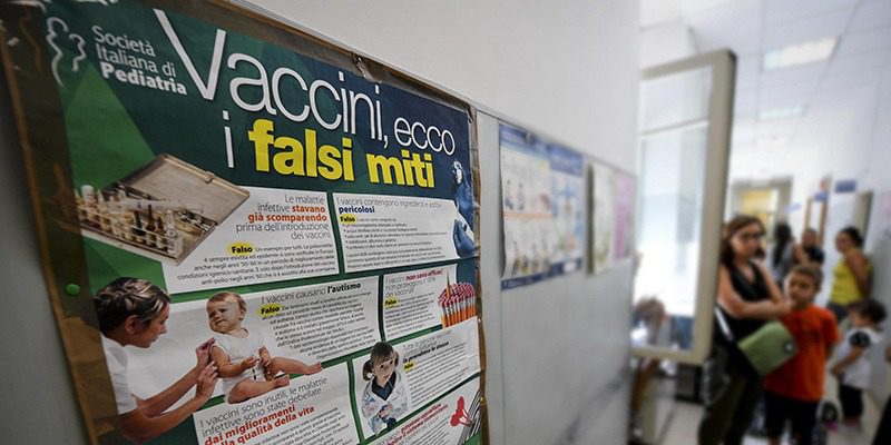 Biancavilla, alla scuola 'Sturzo' nuova tappa campagna vaccinale. A Ragalna domani siero al centro 'San Pio'