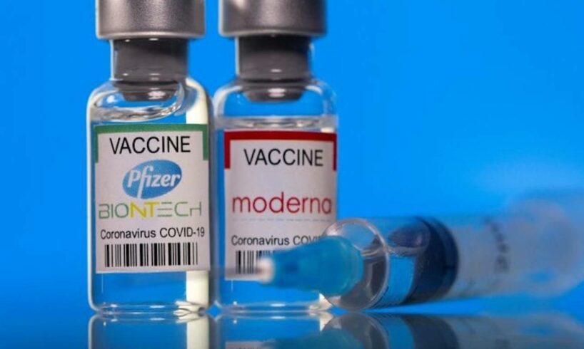 Usa, verso la terza dose di vaccino per gli ‘over 65’: Pfizer e Moderna meno efficaci dopo 6 mesi