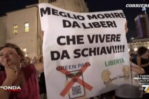 Green pass, in piazza a anche a Catania i contestatori della ‘dittatura sanitaria’: oltre 80 città coinvolte