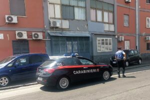 Catania, tenta suicidio per una truffa subita: militari lo salvano anche da malore
