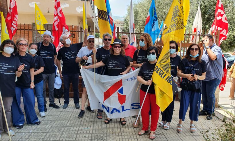 Adrano, conflitto dirigente-docenti del liceo ‘Verga’: il direttore dell’Usr verso la soluzione