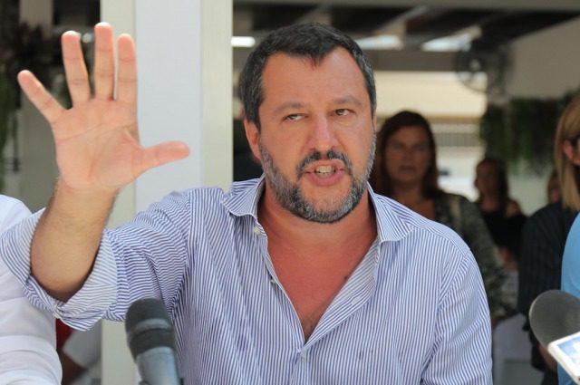 Salvini torna al ‘Papeete’: “Conte odia Draghi, fa il sabotatore e Letta gli fa da palo”