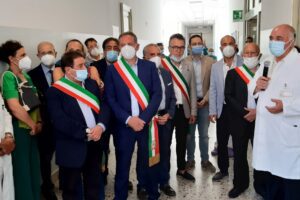 Bronte, è tornato il Punto Nascita dell’ospedale: ieri l’inaugurazione. Razza: “Investiamo nei territori”