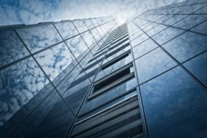 La città continua a cambiare forma, significato, mutando le sue funzioni velocemente.