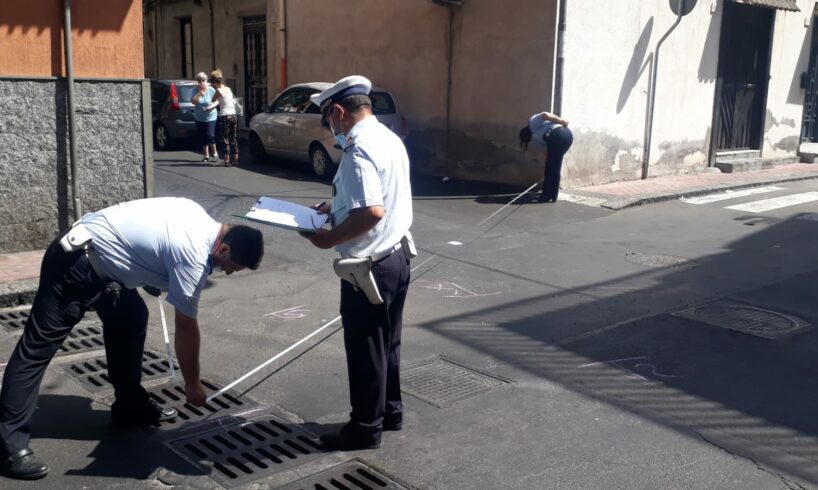 Paternò, 4 feriti dopo scontro tra due auto: l’incidente in via Fiume