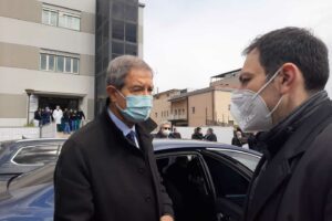 Covid, ordinanza di Musumeci per restrizioni in 55 comuni a bassa percentuale di vaccinati: 15 nel Catanese - L’ELENCO