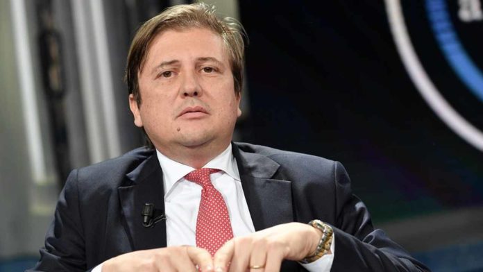 Covid, Sileri: “Valutare obbligo vaccino se entro settembre non superiamo soglia dell’80%”