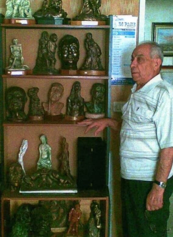Adrano, addio al pittore e poeta Carmelo Cozzo: ha insegnato ad amare l’arte come la vita