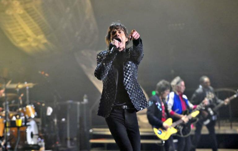 I Rolling Stones vogliono rotolare ancora: Jagger & Co. vanno avanti anche dopo la morte del batterista