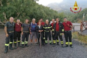 Linguaglossa, due turisti francesi dispersi sui Monti Sartorius: salvati dai Vigili del Fuoco