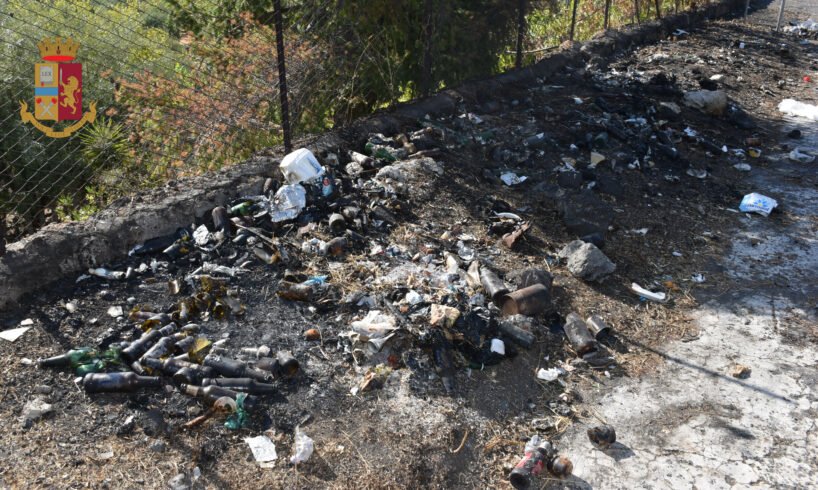 Adrano, 67enne brucia rifiuti in c.da Fumata: “Volevo pulire la piazzola”. Denunciato