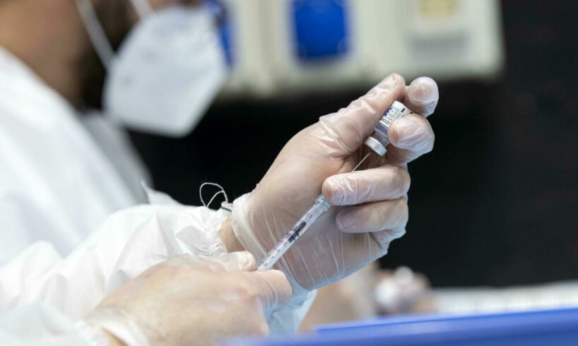 Catania, domani via alle prenotazioni per il vaccino in farmacia: si comincia martedì 7 (ELENCO DELLE CONVENZIONATE)