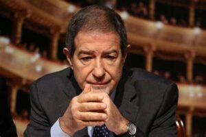 Catania, vertice sicurezza in Prefettura dopo ritrovamento ordigno e minacce a Musumeci