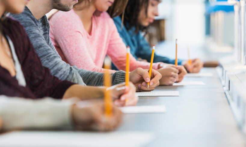 Alla Regione Siciliana si apre la stagione dei concorsi: 150 posti per laureati e diplomati
