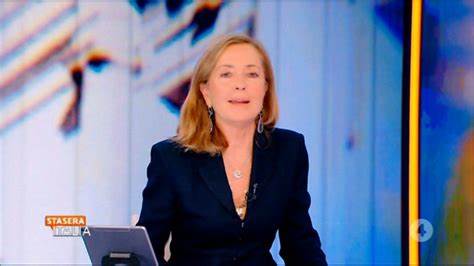 Femminicidio, Palombelli chiede scusa dopo la frase infelice: “Nessuna rabbia giustifica l’omicidio”