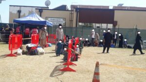 A Sigonella dall’Afghanistan oltre 4 mila persone: nella base i rifugiati non più di 14 giorni