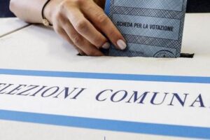 Amministrative, oggi e domani al voto 1192 Comuni italiani: test per i partiti nelle grandi città