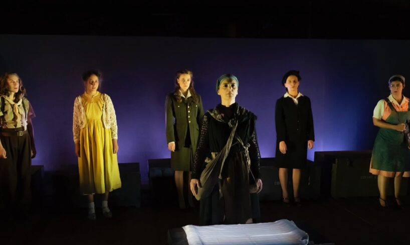 Teatro, allo Stabile di Catania le laceranti confessioni delle ‘donne in guerra’: strepitoso il cast