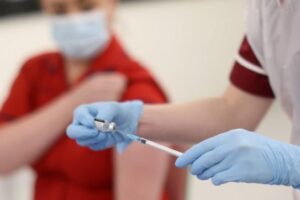 Vaccini, false esenzioni: imbarazzo Ordine dei Medici etneo dopo denuncia a 4 medici. La Mantia: “Pronti a provvedimento disciplinare”