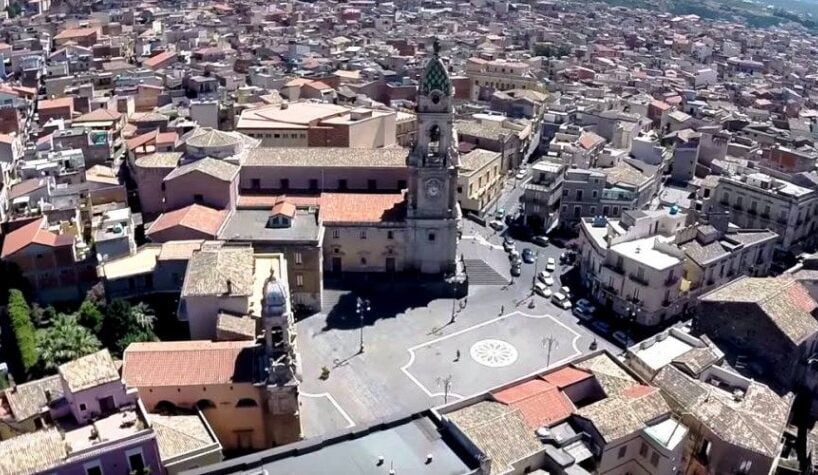 Biancavilla, 20enne viola le prescrizioni e finisce in carcere: arrestato per violenza sessuale era in affidamento ai servizi sociali