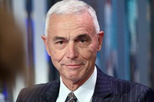 Vaccino, Palù: “La terza dose ha efficacia elevatissima. Dovrebbe tenerci buoni per almeno un anno”
