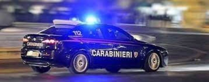I carabinieri del Comando Provinciale di Catania hanno eseguito un’ordinanza di custodia cautelare, emessa dal G.I.P. del Tribunale di Catania nei confronti di 12 persone accusate di associazione di tipo mafioso, associazione finalizzata al traffico di stupefacenti e spaccio di sostanze stupefacenti con l’aggravante del metodo mafioso.