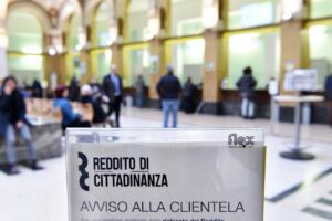 Reddito di cittadinanza, sentenza Cassazione stabilisce blocco dei conti correnti per i ‘furbetti’