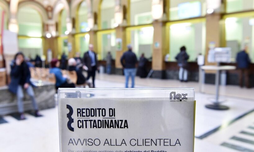 Reddito di cittadinanza, sentenza Cassazione stabilisce blocco dei conti correnti per i ‘furbetti’