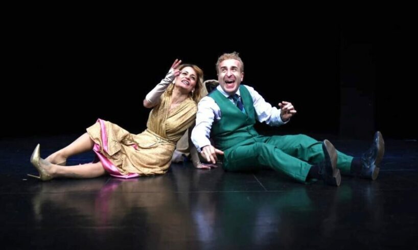 Teatro, allo ‘Stabile’ di Catania due attori e mille ruoli per Decadenze di Berkoff: nella sala ‘Futura’