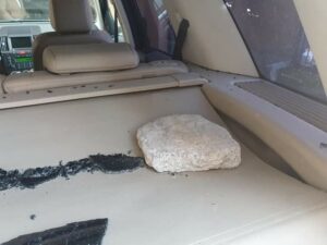 Paternó, ignoti danneggiano le auto degli avvocati Ciancitto e Di Caro: atto vandalico o intimidazione