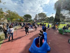 Paternò, l’assessore Scavone inaugura il parco giochi inclusivo “Papa Giovanni XXIII”: Regione ne ha finanziati 163 in Sicilia