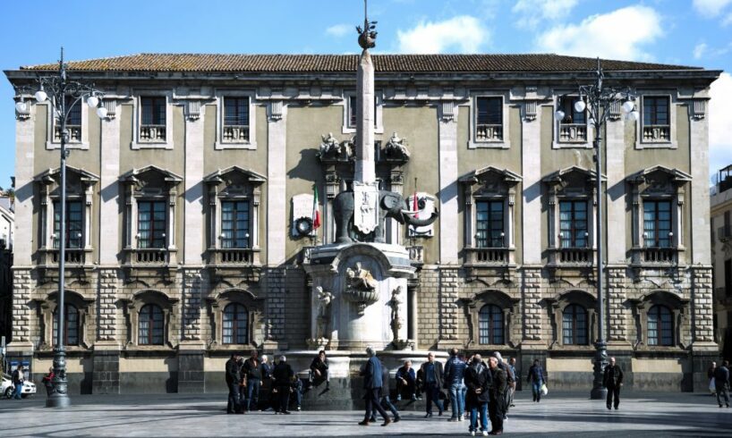 Catania, il Comune riorganizza la macchina amministrativa: 13 persone assunte, 70 in arrivo
