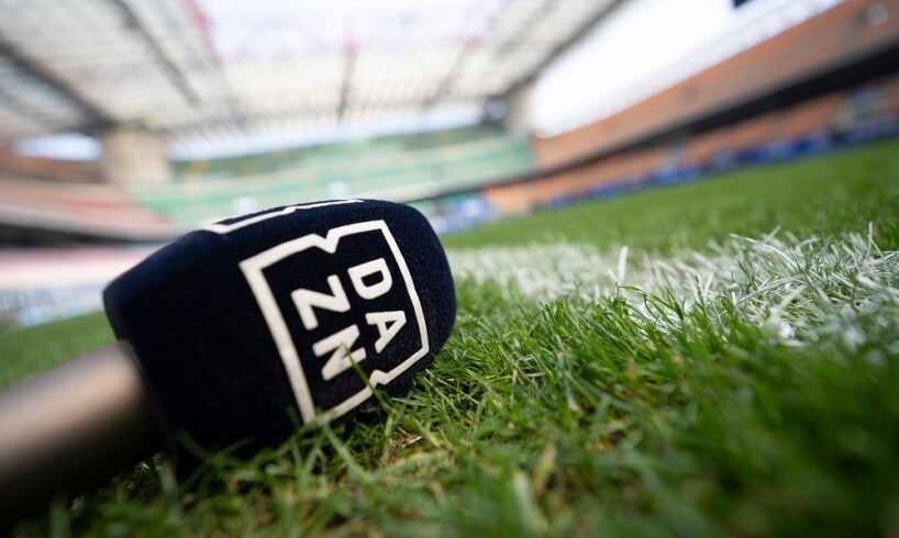 Dazn fa marcia indietro: visione su due dispositivi fino alla fine del campionato
