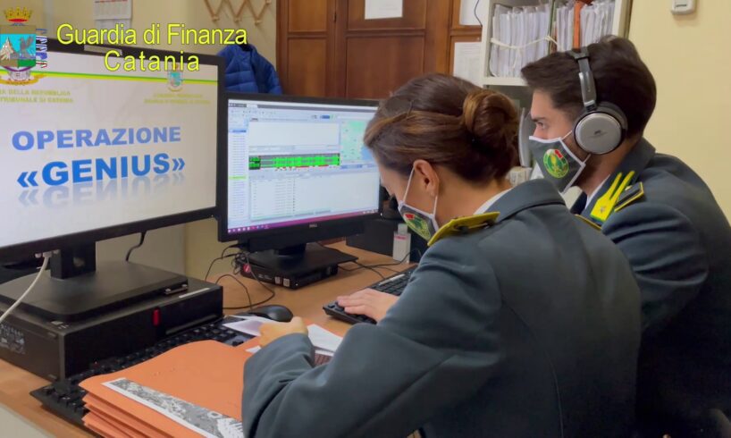 Catania, mazzette in cambio di favori per lavori pubblici: in manette l’ex capo del Genio Civile e due imprenditori (VIDEO)