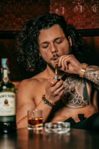 Adrano, il sosia di Can Yaman è un sognatore che non vuole montarsi la testa: “Mi chiamo Emmanuele, con due m”