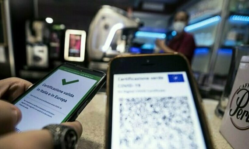 Covid, Super Green Pass da domani e fino al 15 gennaio: le regole per il ‘rafforzato’ e quello ‘base’